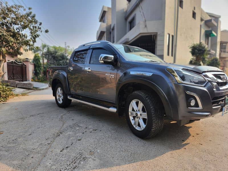 Isuzu D-Max V-Cross gtx 2020 1