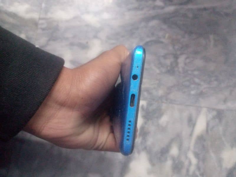 Infinix hot 11 condition 10 by 10 4/128 6