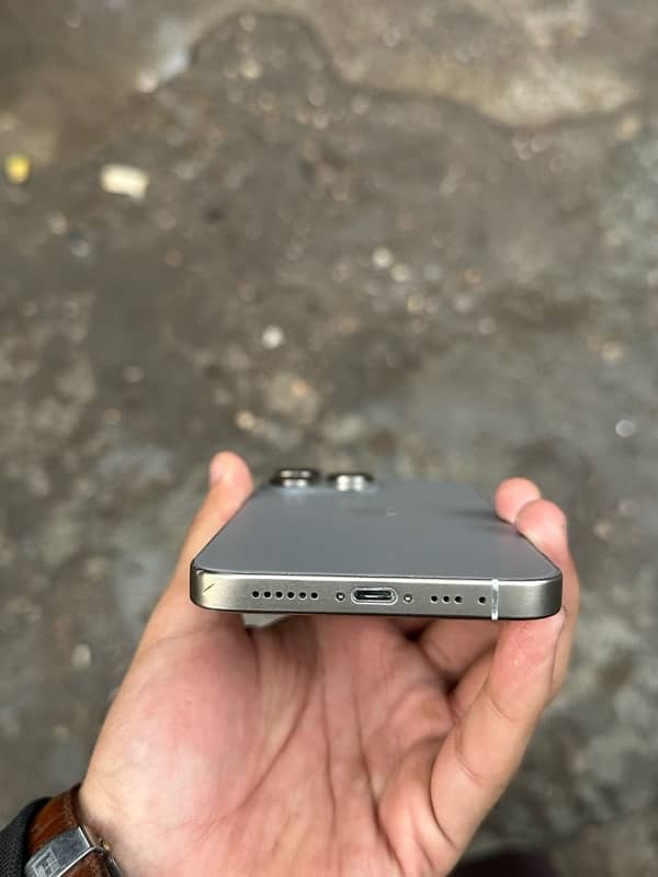 IPhone XR NON PTA 3