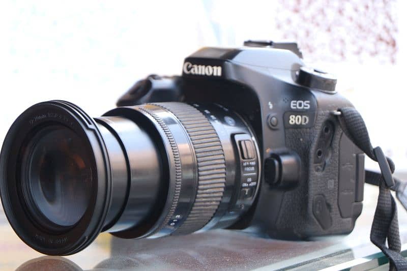 Canon 80D for Sale with 17-70 sigma lense 4