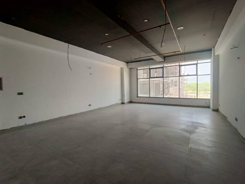 1672 Square Feet Commercial Space For Office Available On Rent At Prime Location Of New Blue Area 2