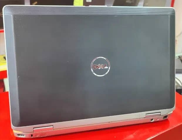 Dell Latitude E6420 core i5 2nd Gen . . . . . 4GB RAM 500 HARD 1