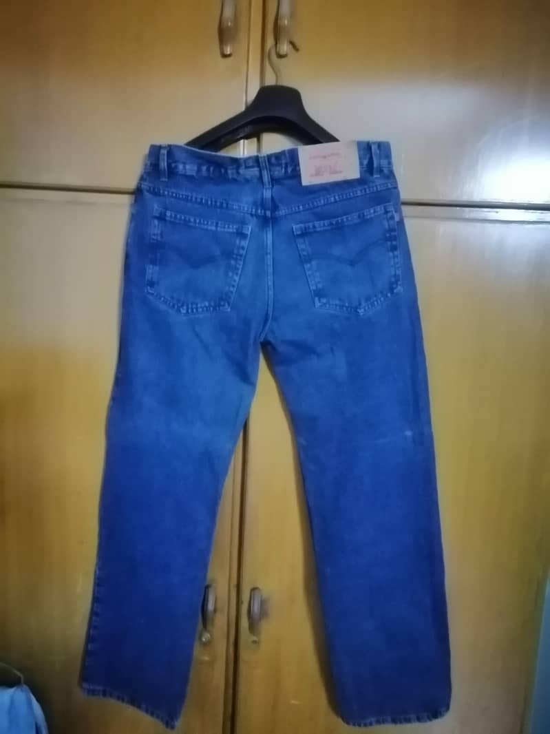 Straight jeans for sale. 03319244484. 4