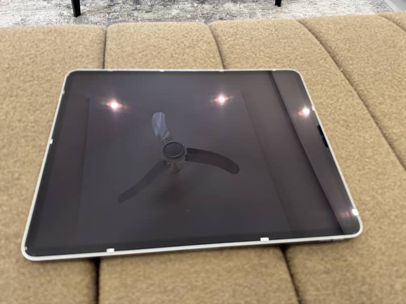 iPAD Pro M1, 12.9 in, 5thGen, 128GB with Apple Pencil & Magic Keyboard 1