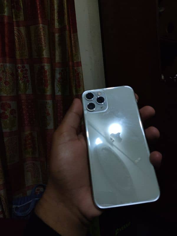 iPhone 11 Pro 64gb JV White 0