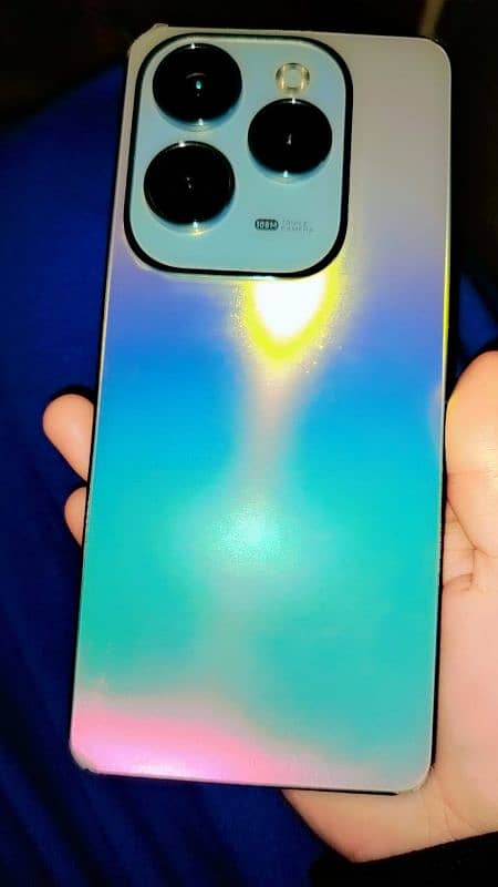 infinix hot 40 pro 8/256 with box and charger 3