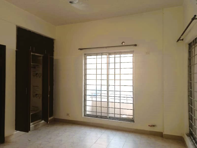 2 bed room non-furnished apartment in Askari 11 sector c 2