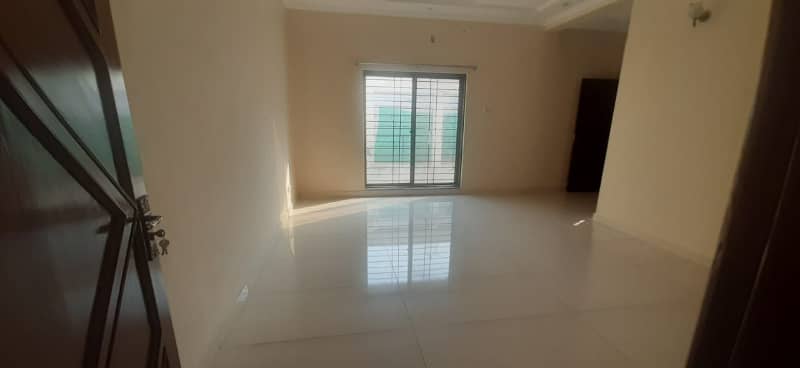 prime location knaal 3bed upper portion for rent in dha phase 4 18