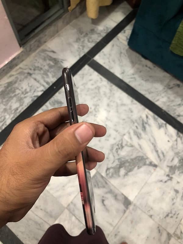 iphone 7 plus pta 128gb 4