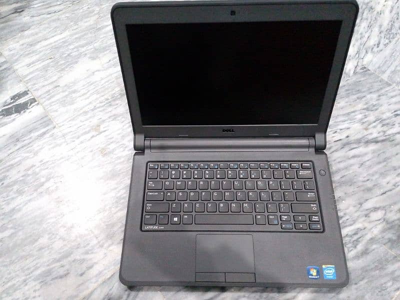 Model : Dell Latitude 3340 battery 5 hours 2