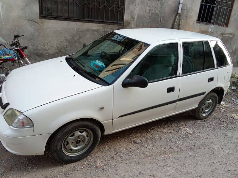 Suzuki cultus 2006 model full oka white colour. 2