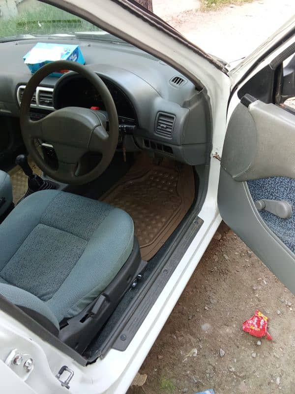 Suzuki cultus 2006 model full oka white colour. 10