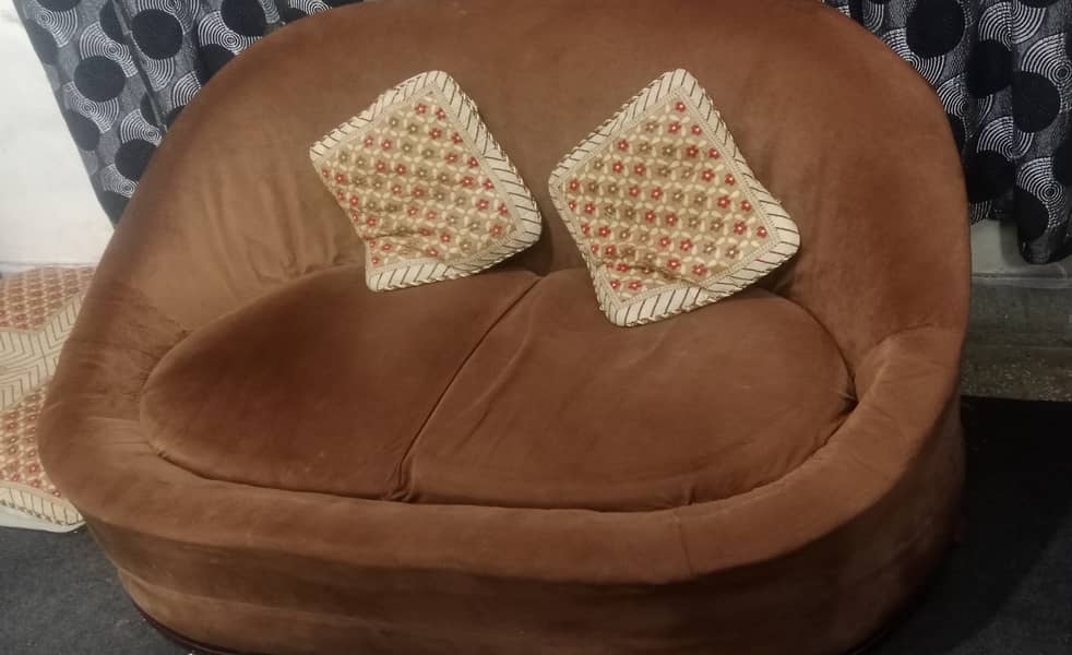 valvet 2 seater sofa like new condition 1