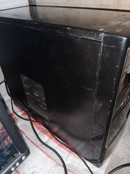 Gaming PC with i5 4th gen processor and RX 580 8gb OC edition graphic 1