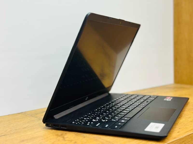 HP LAPTOP 15s ( Ryzen-5 5500U ) !! 8 GB RAM/256 GB SSD 2