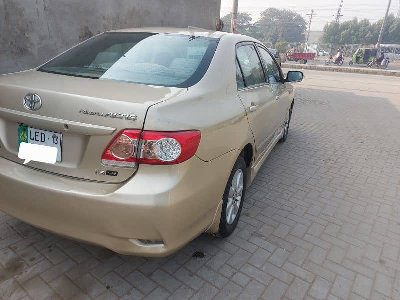 Toyota Corolla Altis Sr 2013 4