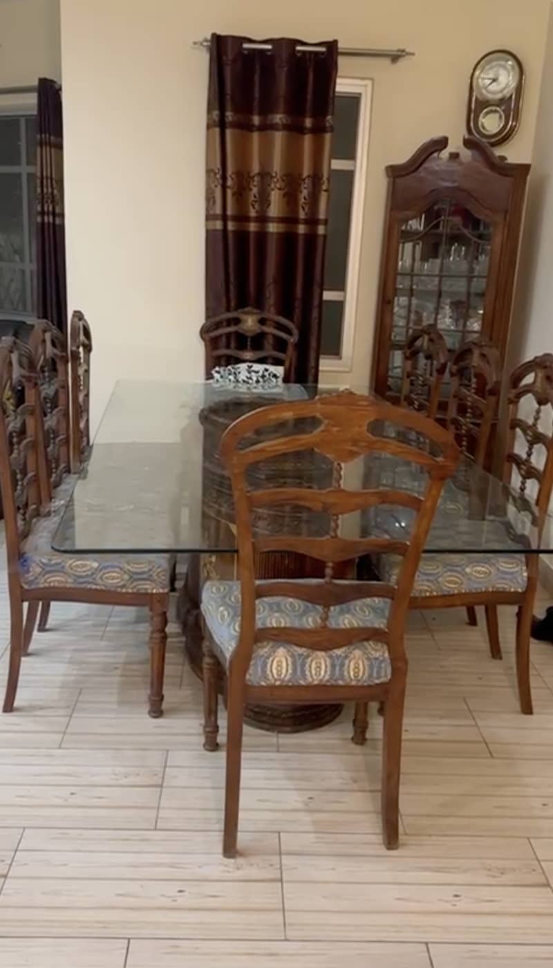 Dining Table with 8 chairs Dining Home Furniture Almost New 0