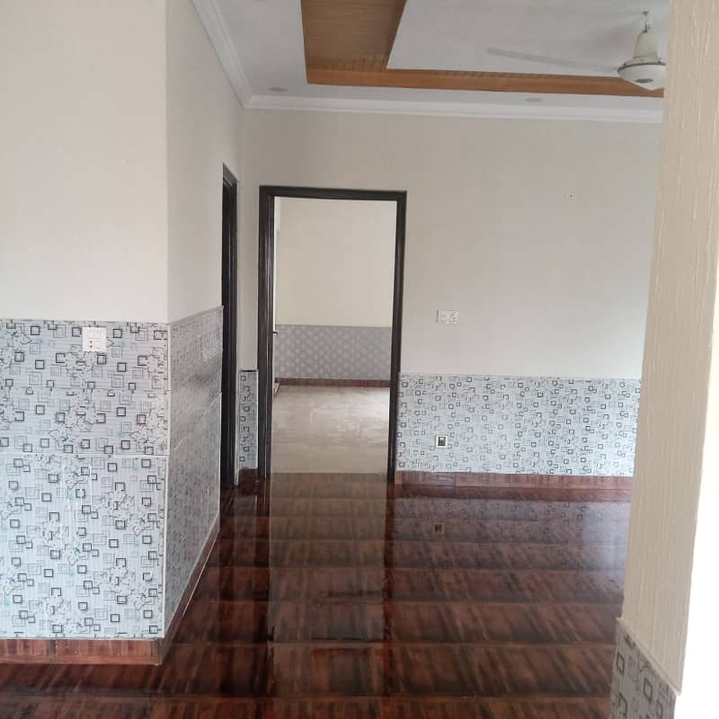 Like Brand New 8 Marla Luxury House Available For Rent in Ali Block Bahria Town Lahore 0