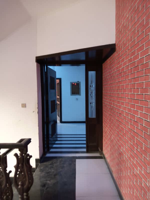 1 Kanal Luxury Upper Portion For Rent in Gulbahar Block Bahria Town 1