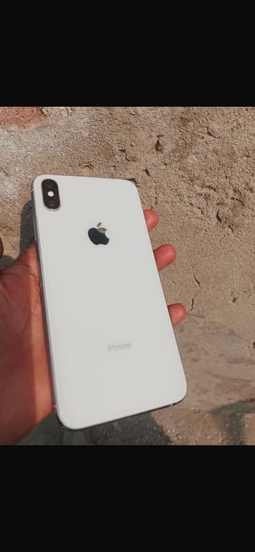 I phone xs max 1