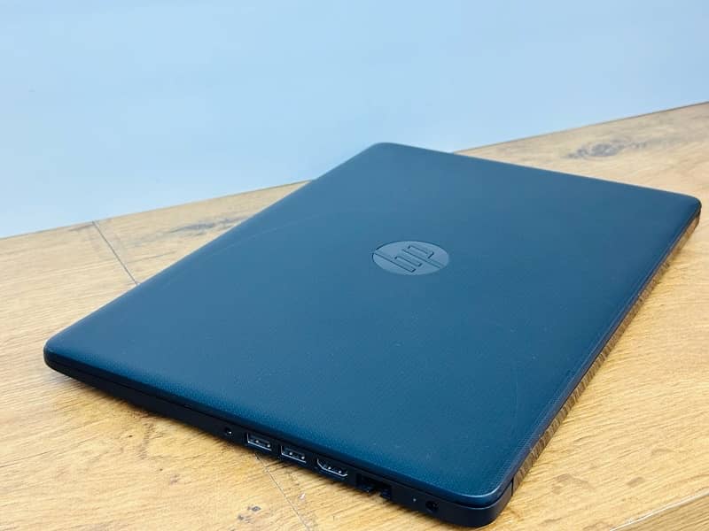 HP LAPTOP 14 ( Ryzen-5 2500U ) 8 GB RAM/256 GB SSD ( 1 GB GPU ) 4