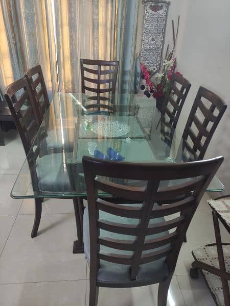 Dining table for 6 person 0