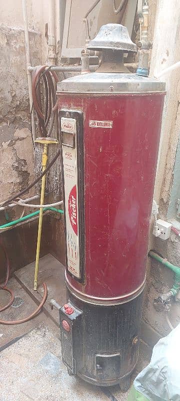 Used Dual ( Gas + Electric ) Geyser For Sale 4