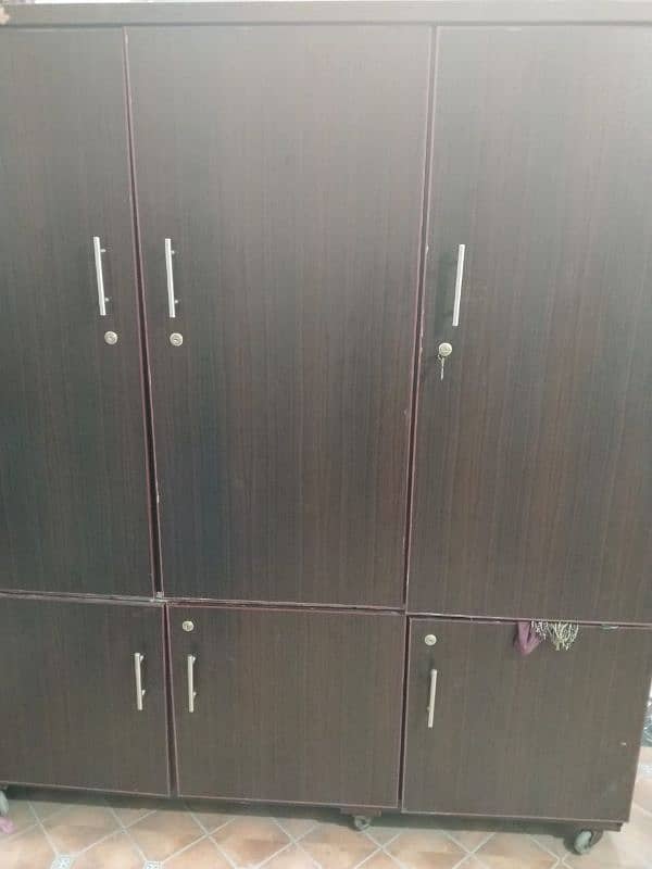 wardrobe for urgent sale 0