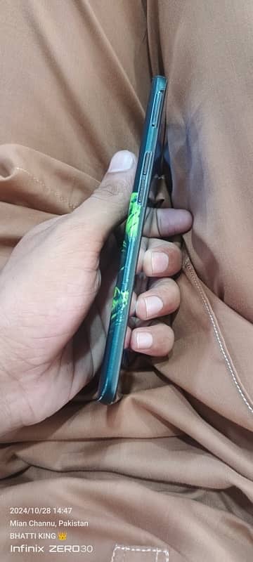 OPPO RENO 6 FULL BOX 4