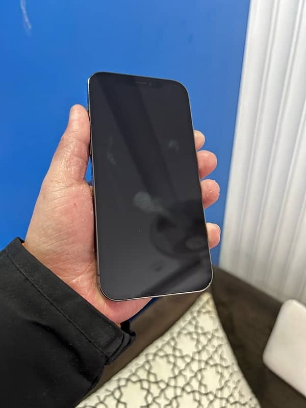 iPhone 12pro 256 PTA 6