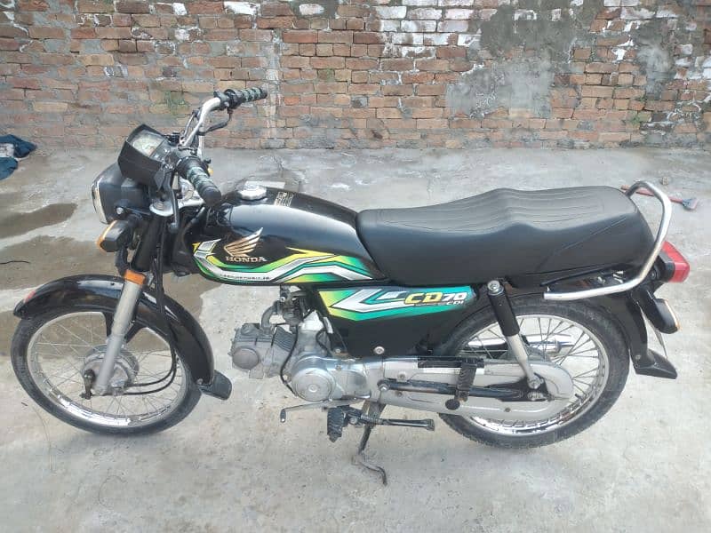 Honda 70 black colour for sale 5