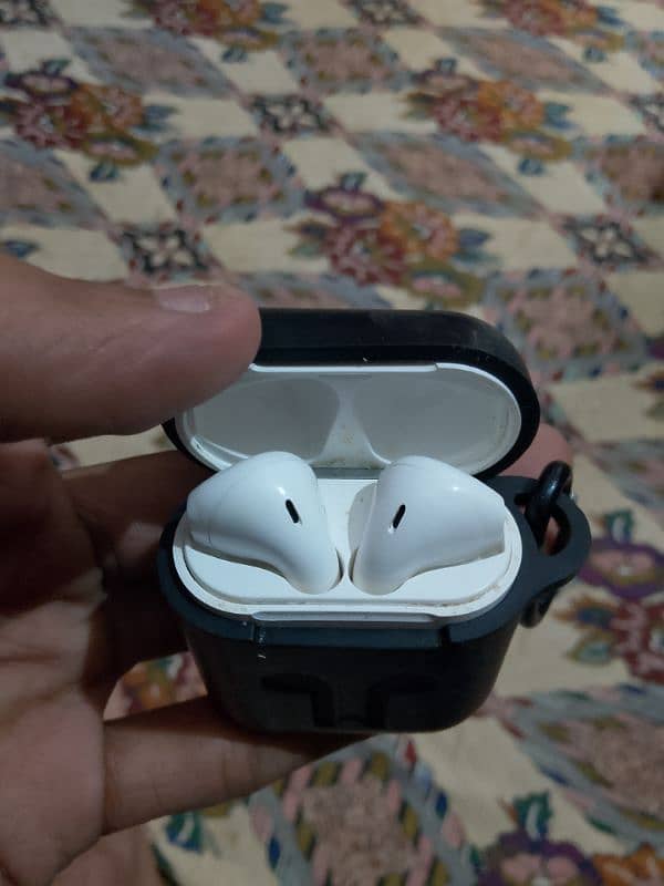 airpod2 1 month used 6 hour non stop battery timing 2