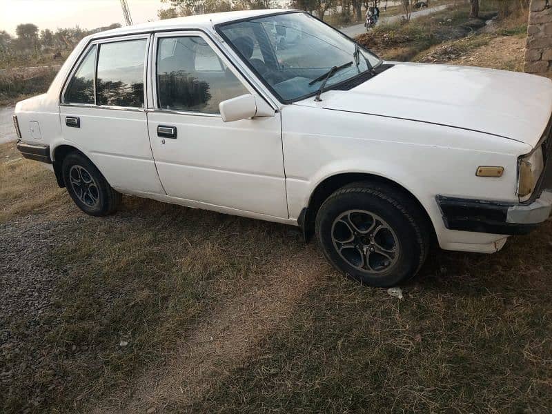 Nissan Sunny 1986 6