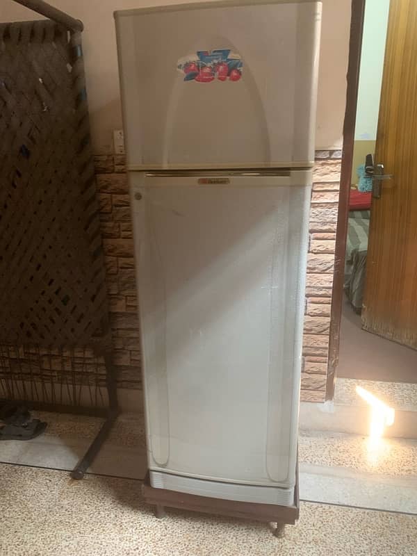 refrigerator used but good condition 2