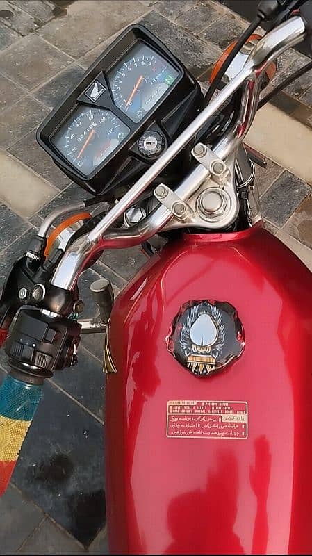 Honda 125 special edition self start 5 gear 5