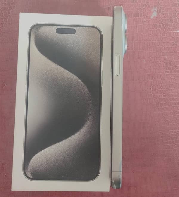 Iphone 15 pro max Candian JV 256Gb 1