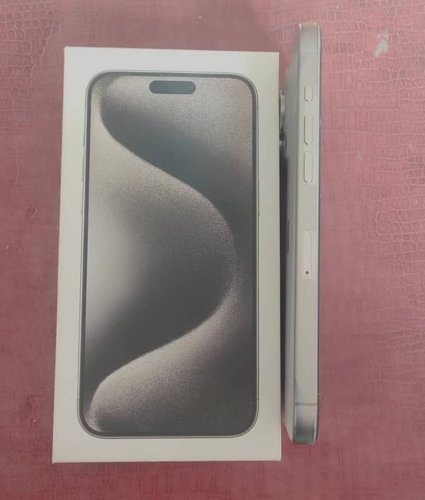 Iphone 15 pro max Candian JV 256Gb 2