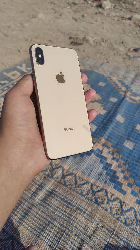 xs max 0