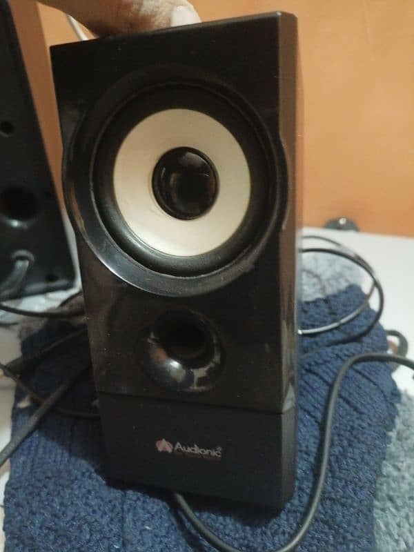 audionic speaker good candition 2