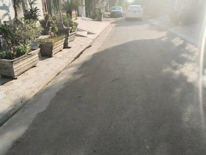 Pia Housing Society Lhr Near Wapda Round About 10 Marla House For Sale 1