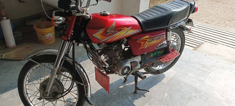 Totally Genian Model 2021 But Dacoment me 2022 Mod Very good Condition 0