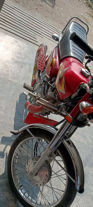 Totally Genian Model 2021 But Dacoment me 2022 Mod Very good Condition 2