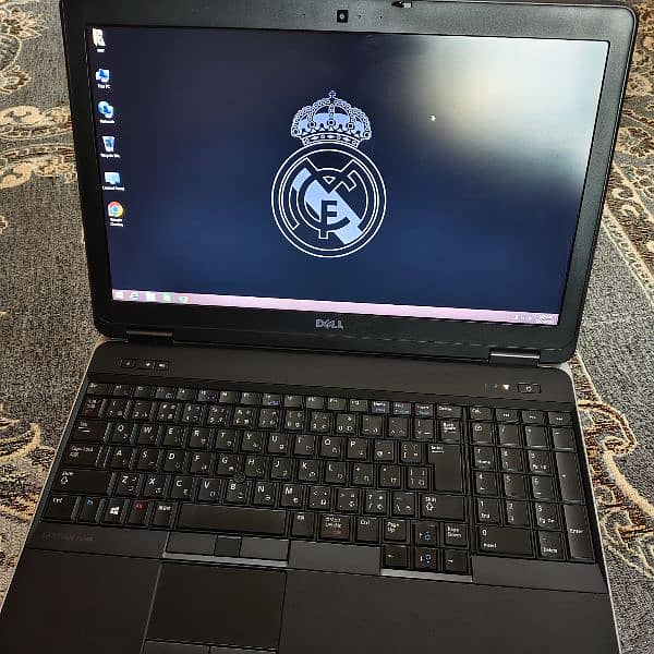 Dell Latitude E6540 1