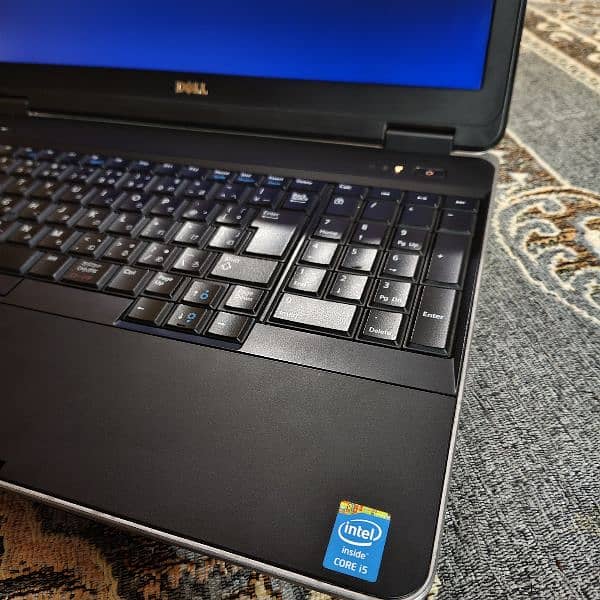 Dell Latitude E6540 2