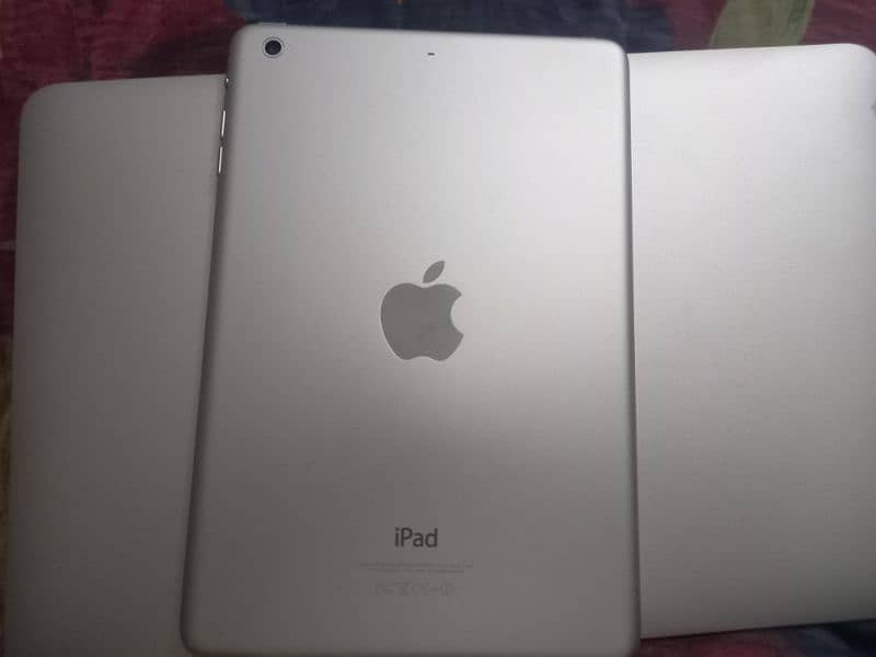 ipad mini 2 7.9" 0