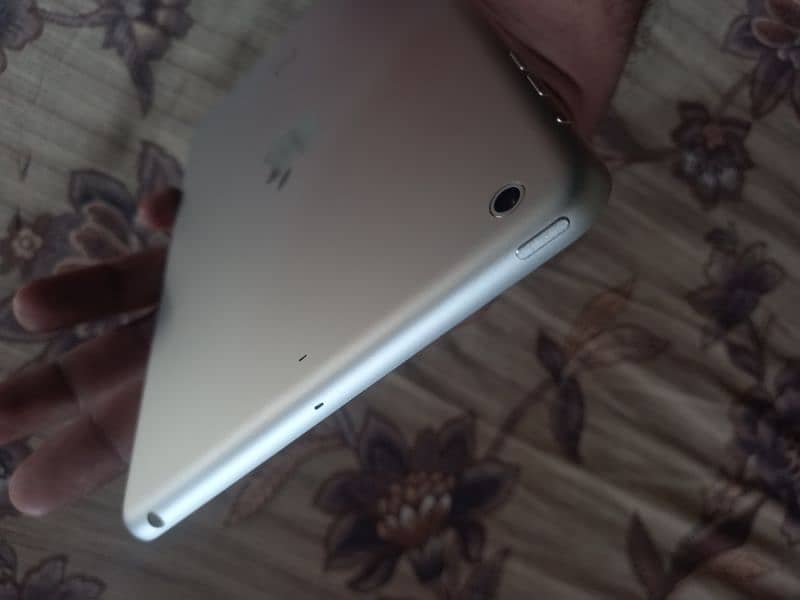 ipad mini 2 7.9" 5