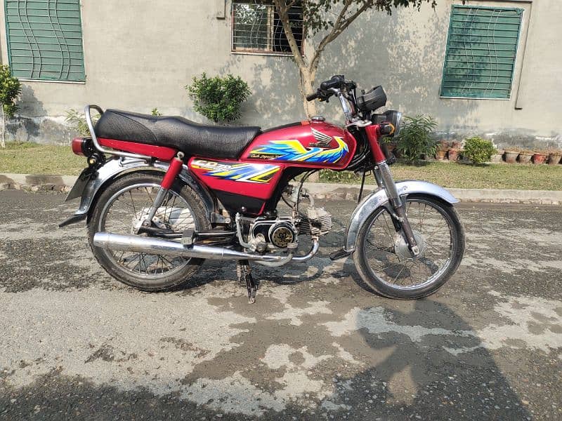 Honda 70 cc bike 2