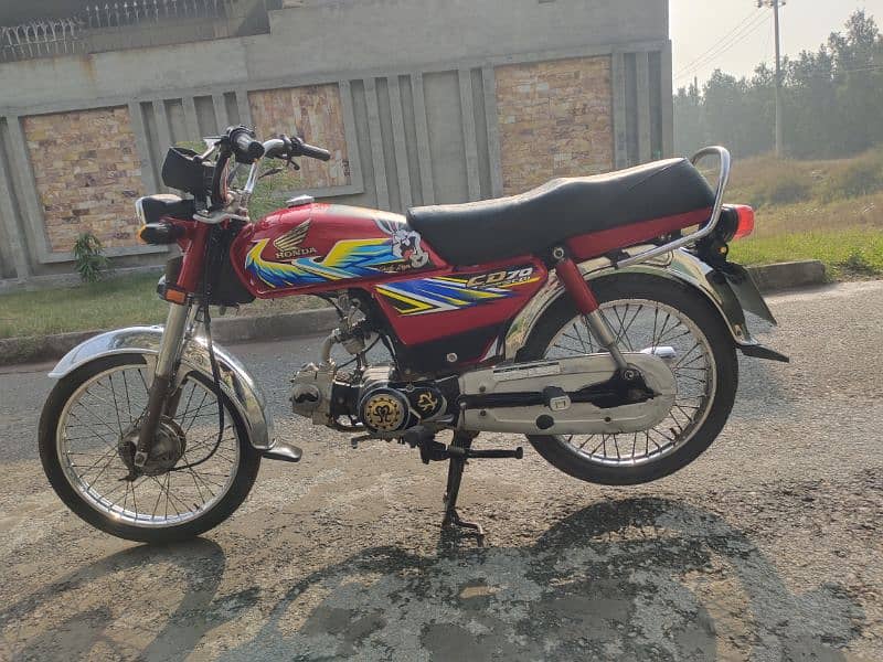 Honda 70 cc bike 3