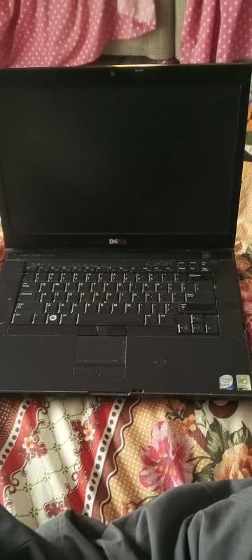 Dell laptop latitudeE6500 9