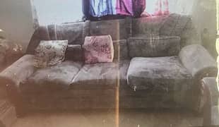 7 seater luxury sofa set made of Lasani Wood (price is negotiable )